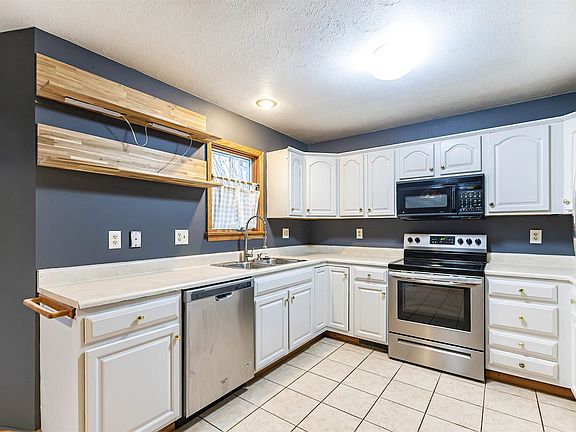 4th image of 1532 W Gore Rd