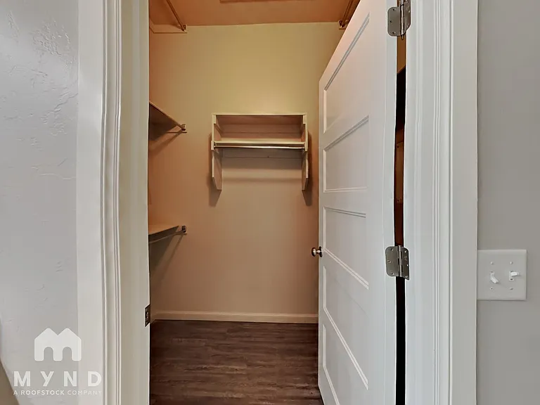 1003 Merlin Dr — Photo 14