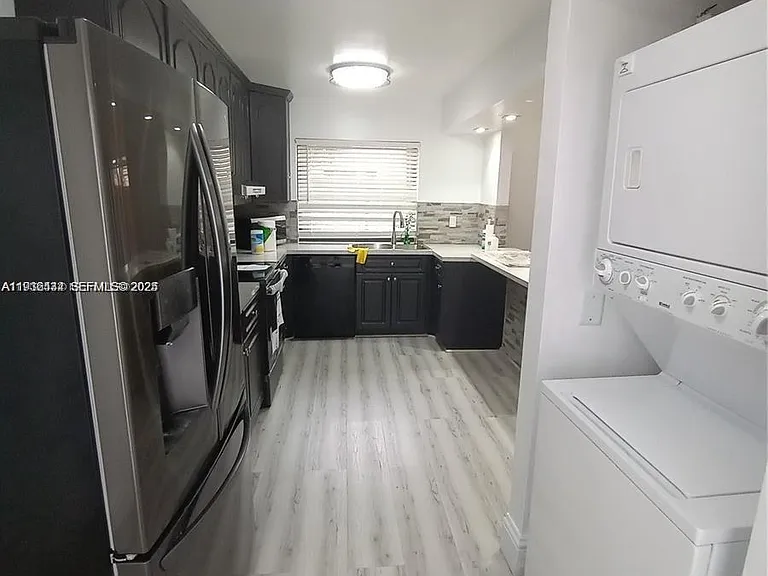 6533 NW 170th Ln — Photo 2