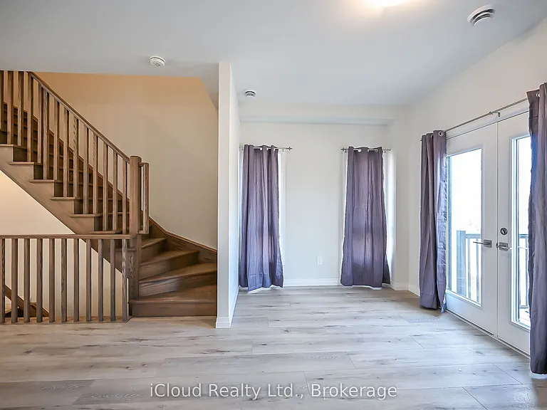 720 Grey St #58 — Photo 13