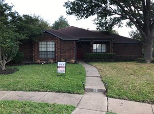 610 Hearthstone Ct, Garland, TX 75040