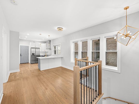 2nd image of 4742 N Kedvale Ave