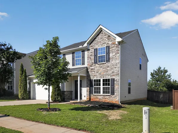 15 Granite Ln, Greenville, SC 29607