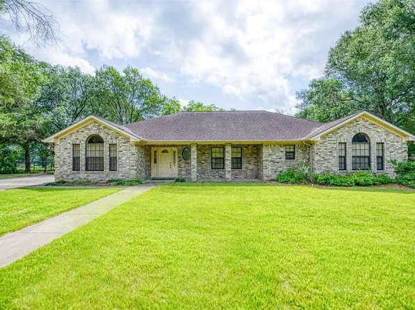 655 Farmers Rd, Brenham, TX 77833