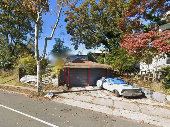 2360 Beach Channel Drive, Far Rockaway, NY 11691