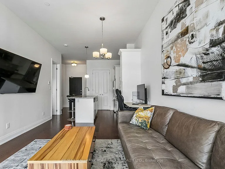 15277 Yonge St #11 — Photo 5