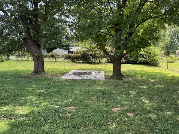 62 Jefferson Ave, Bardstown, KY 40004