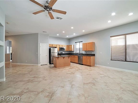 3rd image of 4946 Graziano Ave