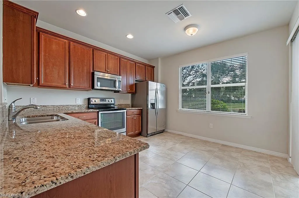 2 bed, 2.0 bath, 1429 sqft, $2,500 — Photo 1