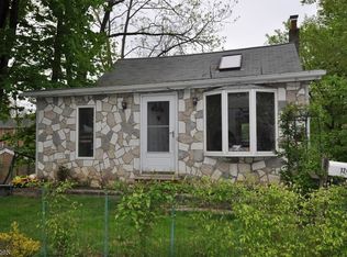 124 Kings Rd, Madison, NJ 07940