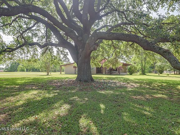 3rd image of 14841 John Clark Rd