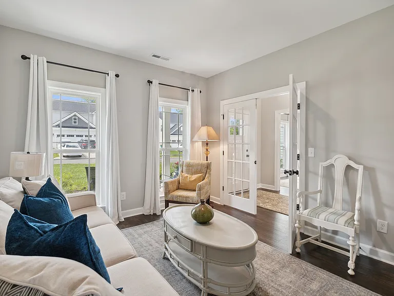 7989 Regiment Dr — Photo 4