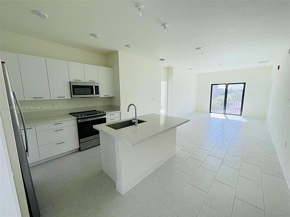 3rd image of 8167 NW 41st St #414