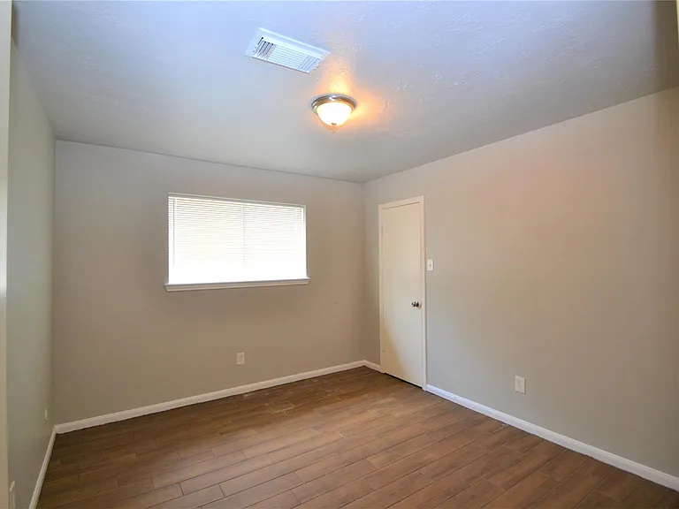 15927 Tumbling Rapids Dr — Photo 35