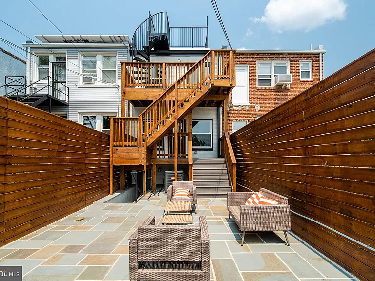 520 Irving St NW — Photo 50