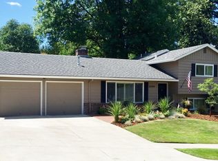 12590 SW Foothill Dr, Portland, OR 97225