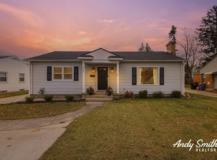 636 Three Mile Rd NE, Grand Rapids, MI 49505