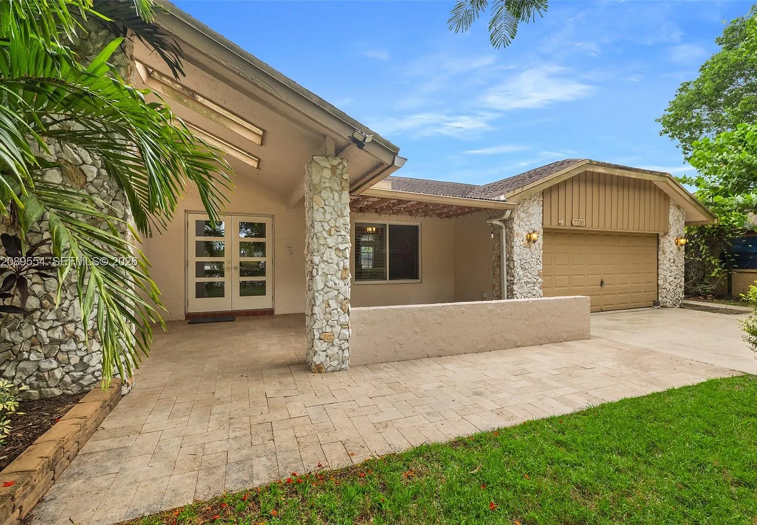 Marcano Estates — Photo 3