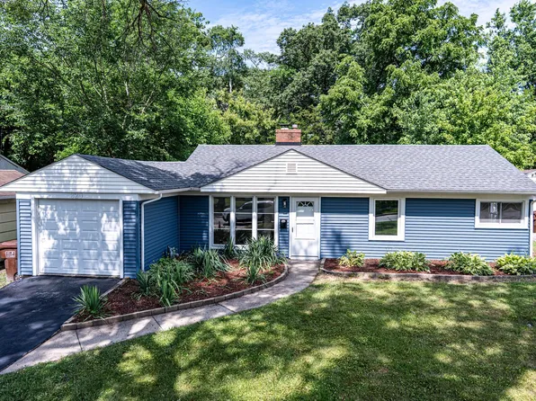 320 Indianwood Blvd, Park Forest, IL 60466