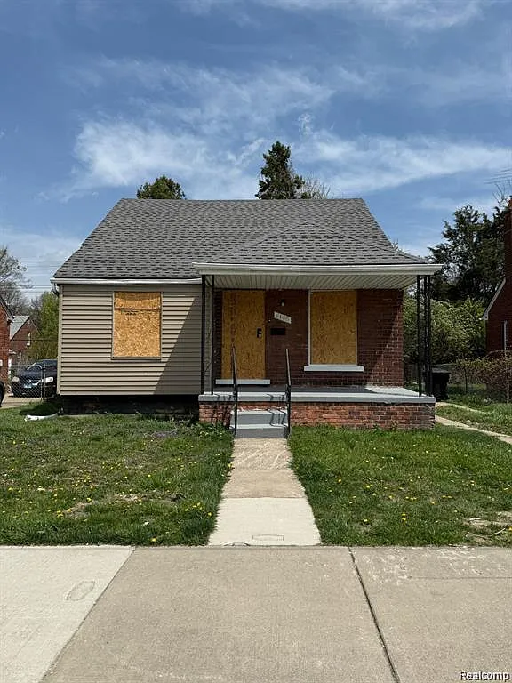 6106 Cadieux Rd photo 1