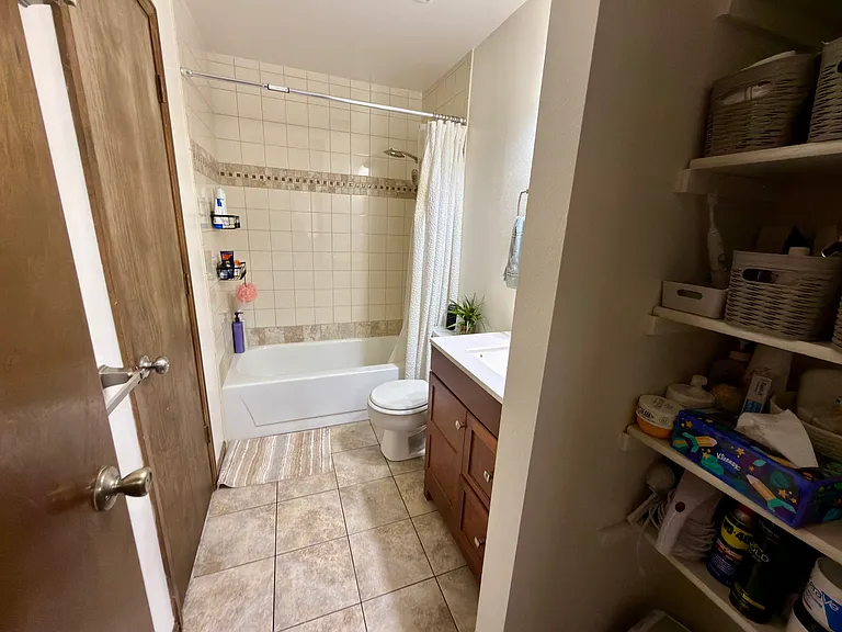 Upstairs/primary bathroom