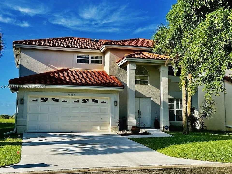 1st image of 10664 Oak Lake Way