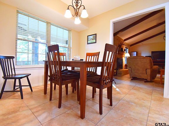 5th image of 1218 Kingsbury Rd