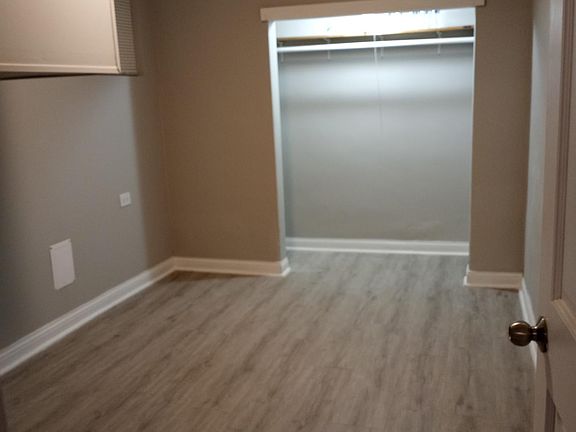 Bedroom & closet