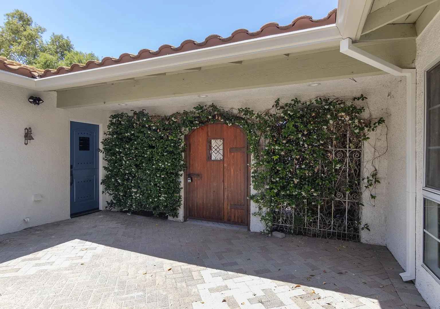 Beautiful First Neighborhood home! — Photo 4