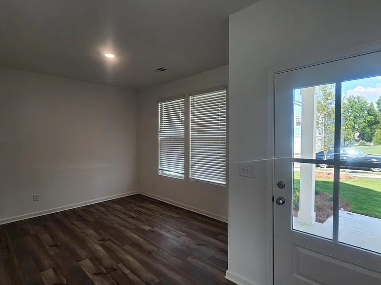 2189 Boxwood Cir SE — Photo 10