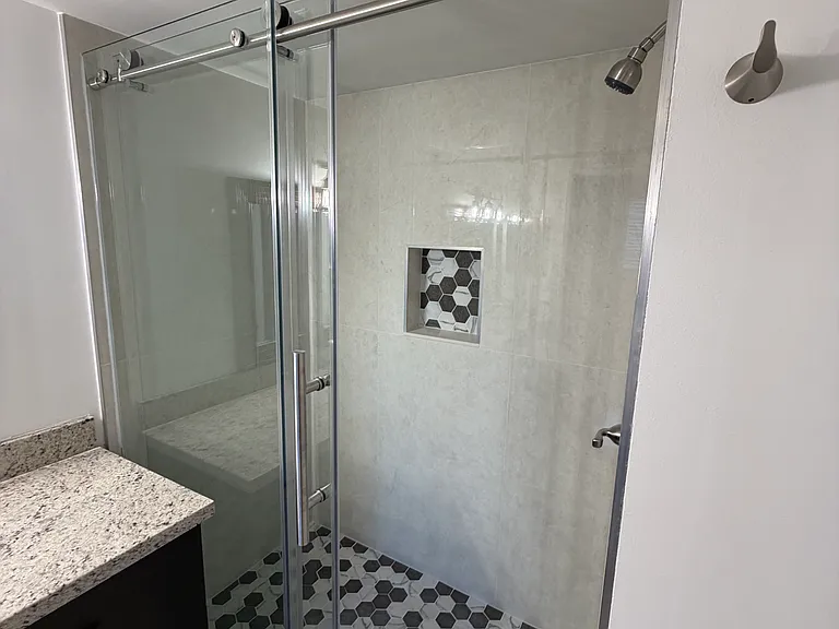 9711 Fontainebleau Blvd — Photo 1