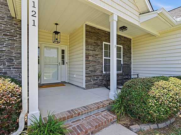 5th image of 121 Edistodane Ln