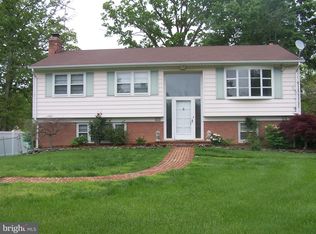 6104 Briarview Ct, Alexandria, VA 22310