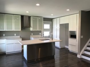 1907 Princeton Rd, Berkley, MI 48072