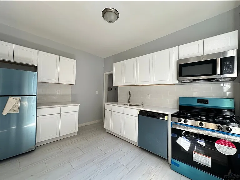 462 Kennedy Blvd #24F — Photo 5
