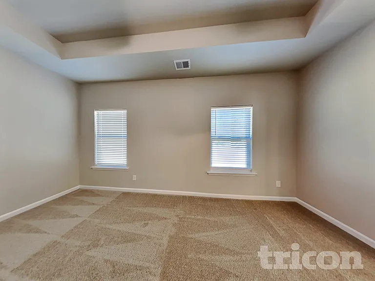 228 Arbor Dr — Photo 6
