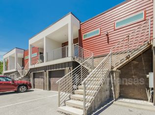 1758 N Reno Dr, Fayetteville, AR 72703