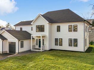 5 Wolcott Ave, East Walpole, MA 02032