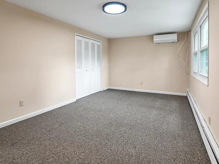 40 Seabrook Ln — Photo 11
