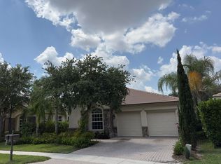11242 Osprey Lake Ln, West Palm Beach, FL 33412