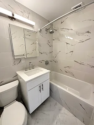 Rented by UES Management | media 22