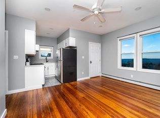 469 Mount Hope Ave #3, Fall River, MA 02724