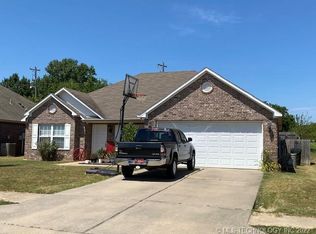 2570 S Main St, Sapulpa, OK 74066