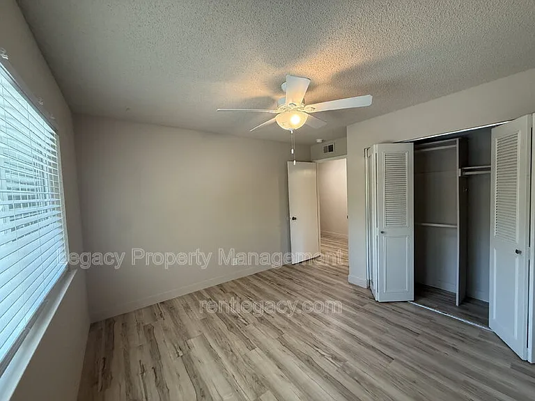 5174 Connecticut Dr #4 — Photo 13