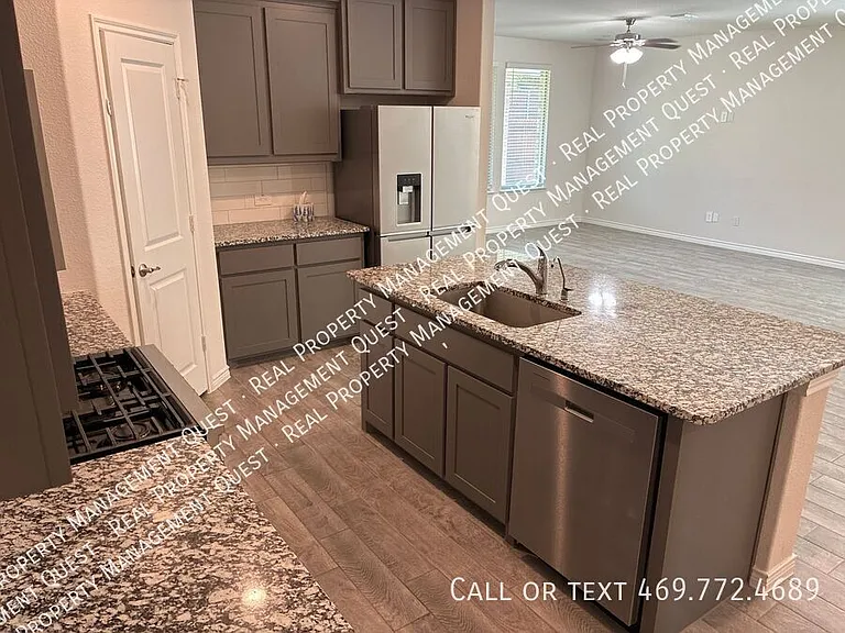 8164 Trudy Ln — Photo 8