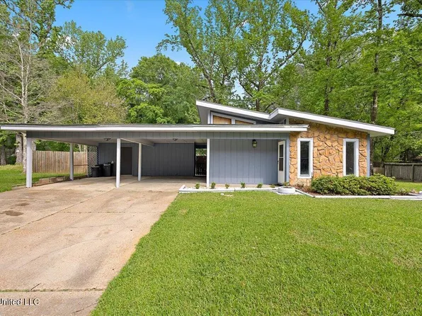 3136 Meadow Forest Dr, Jackson, MS 39212