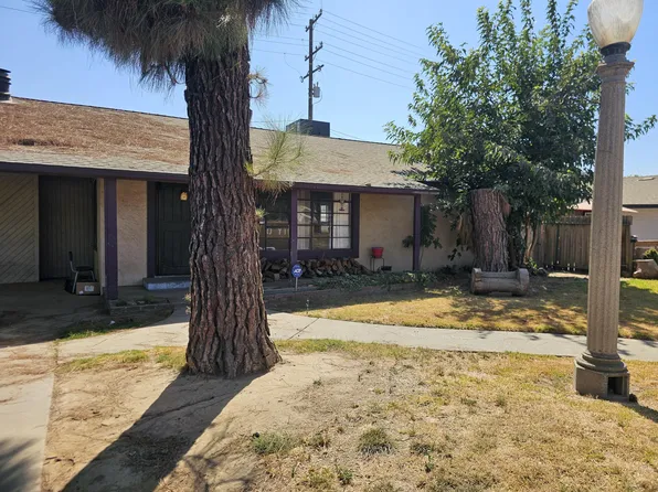 1033 E Academy Avenue, Tulare, CA 93274
