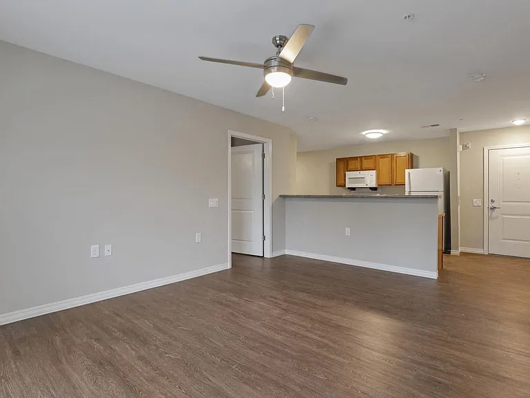 Jenkins Lofts — Photo 2