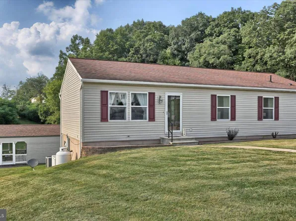 314 Nebinger St, Lewisberry, PA 17339