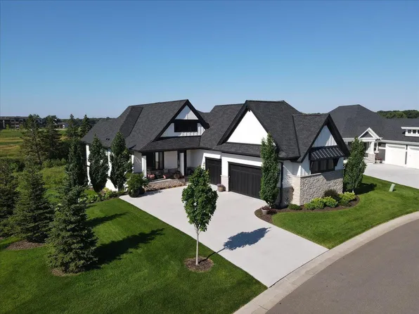 101 Spring Farm Rd, North Oaks, MN 55127